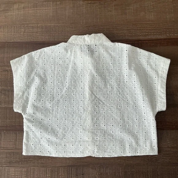 Zara White Eyelet Button-Up Crop Top - Picture 6 of 8